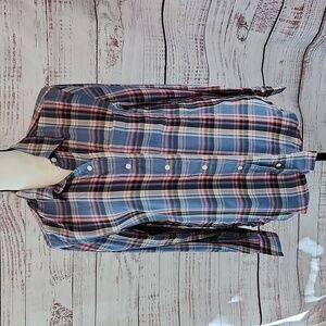 NWT Levi's women's boyfriend fit button down shirt